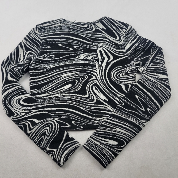 NWT Zara black and white marbled keyhole long sleeve cropped sweater - Picture 5 of 6